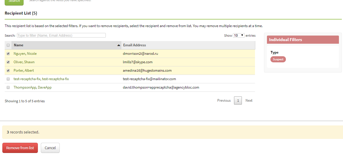 Screenshot showing the option to mass remove recipients from an email campaign